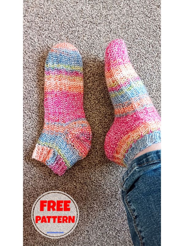 best and simple crochet socks