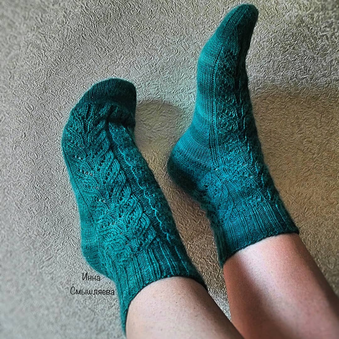 Download Basic Toe-Up Crochet Socks Pattern - Page 7 of 51 - hotcrochet .com