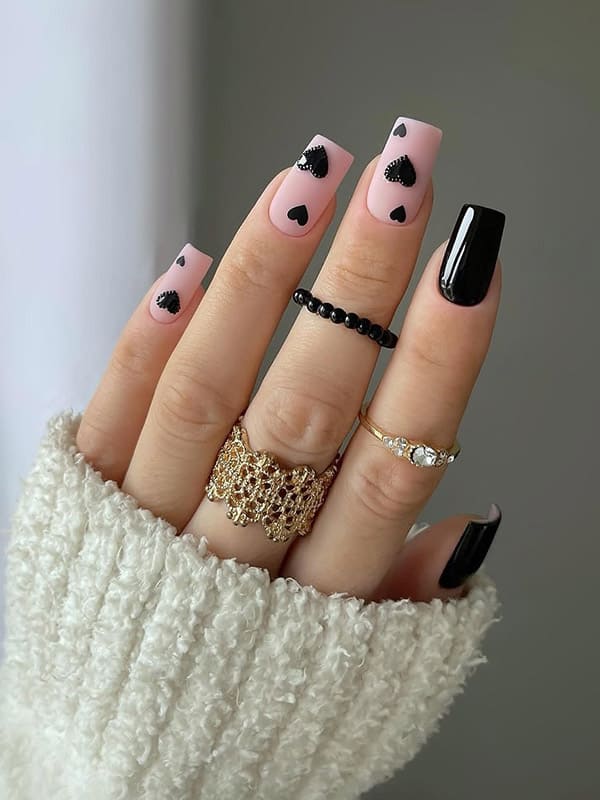 black and pink valentines day nails