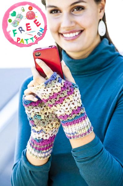 one-lace-mitts-free-crochet-pattern-2020