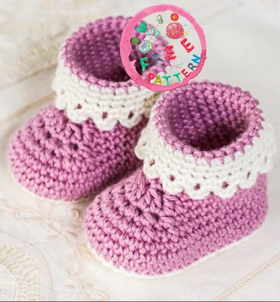 pink-lady-baby-bootie-free-pattern