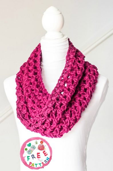 basic-chunky-cowl-beginner-free-crochet-pattern-2020