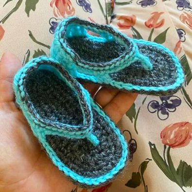 apple-orchard-baby-sandals-free-crochet-pattern