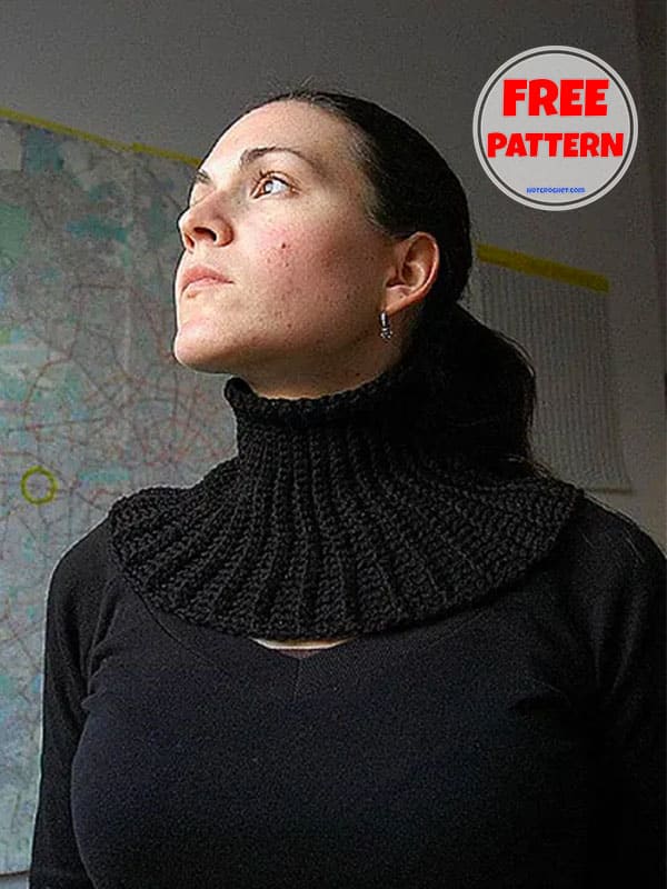 Elegant Free Crochet Pattern Neck Warmer​ 