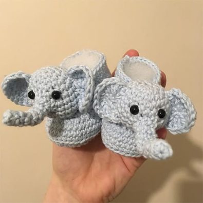 elephant-baby-booties-model-free-crochet-pattern-2020