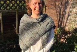 fall-houses-lace-shawl-free-knitting-pattern