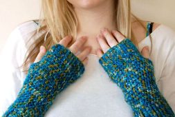 stockinette-hand-warmers-free-crochet-pattern