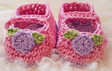 mary-jane-rosebud-baby-booties-free-crochet-pattern-2020