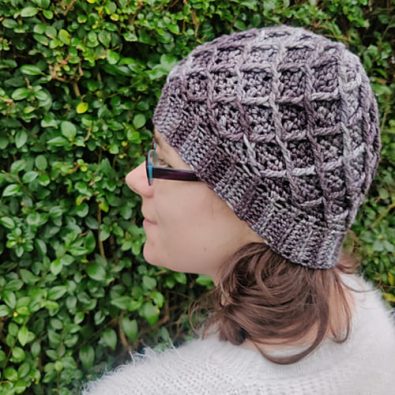 diamond-pattern-hat-free-knitting-pattern-2020