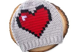 crochet-8-bit-heart-slouchy-free-crochet-pattern-2020