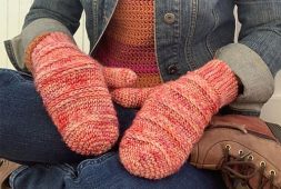 rasta-model-gloves-free-crochet-pattern-2020