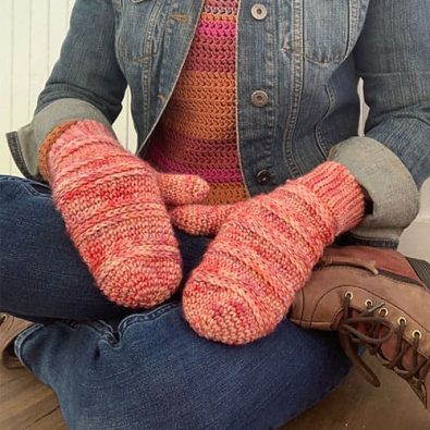 rasta-model-gloves-free-crochet-pattern-2020