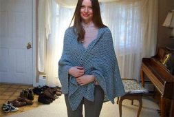 aspen-relaxed-free-knit-poncho-2020