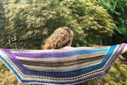 a-sprinkling-of-leaves-free-knit-poncho-pattern