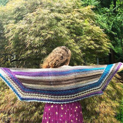 a-sprinkling-of-leaves-free-knit-poncho-pattern