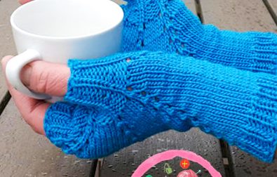 snowflake-mitts-free-crochet-pattern-2020