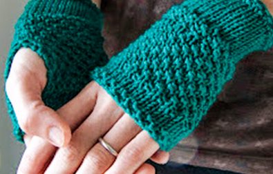 emerald-green-handwarmers-free-pattern-2020