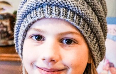 easy-slouchy-hat-free-knitting-pattern-2020