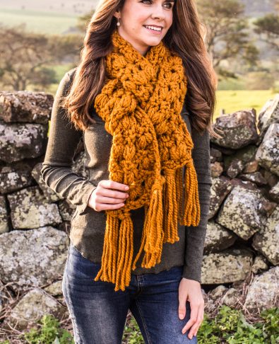 butterscotch-tassel-scarf-free-crochet-pattern-2020