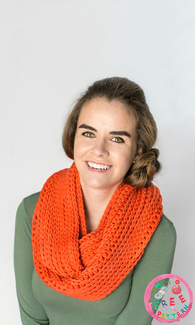 ribbed-chunky-infinity-scarf-free-pattern-2020