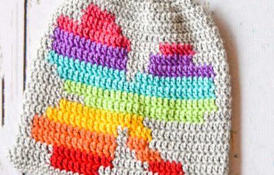 women-crochet-rainbow-shamrock-slouchy-free-pattern