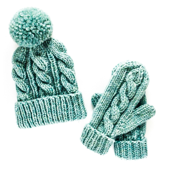 Classic Cable Pattern Hats and Gloves Free Knitting Pattern - hotcrochet .com