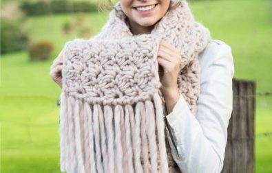 woodrose-fringe-scarf-free-crochet-pattern