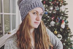 beginner-crochet-dreamy-winter-hat-free-pattern