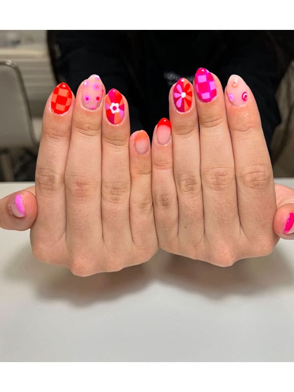 pink spring nails