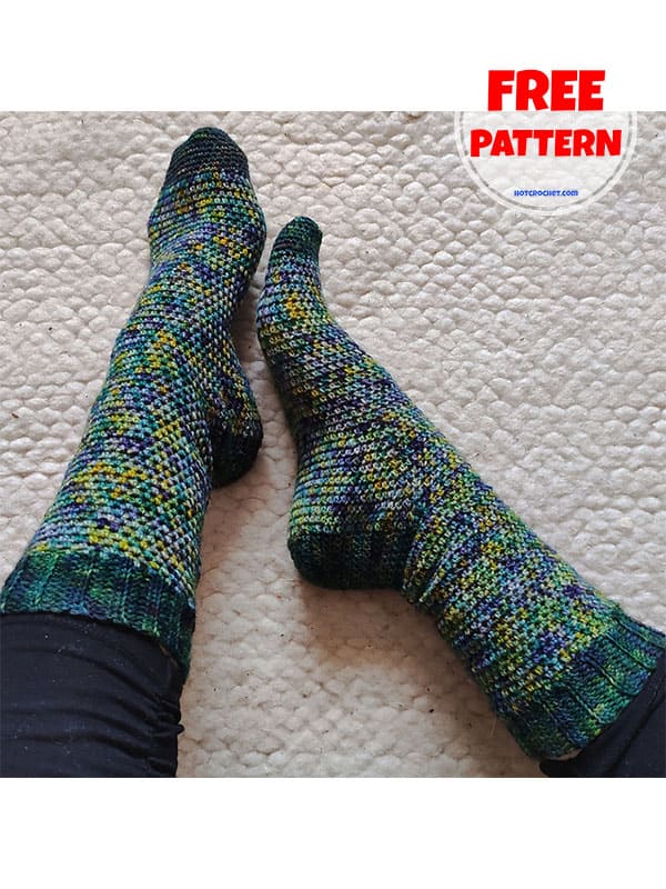 Down cuffed crochet socks