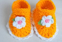 swiss-coffee-baby-booties-free-pattern