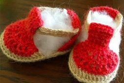 chic-free-pattern-crochet-sandal-for-baby