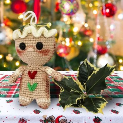 free-amigurumi-gingerbread-man-crochet-pattern