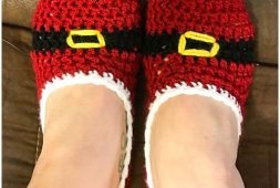 free-christmas-crochet-slipper-socks-pattern