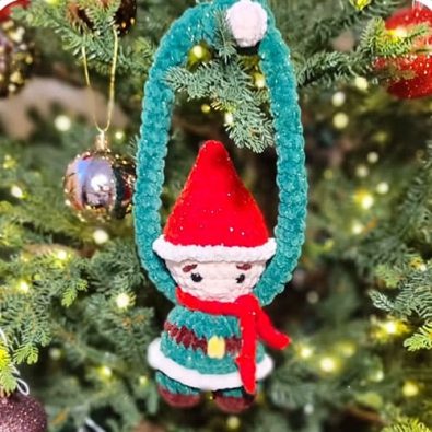 free-crochet-christmas-hanging-elf-ornament-pattern