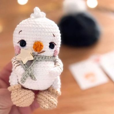 free-mini-crochet-snowman-pattern