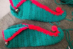 crochet-elf-slippers-free-pattern