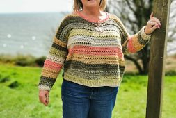 bead-stitch-oversize-crochet-sweater-free-pattern