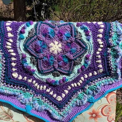 cosmic-vintage-crochet-bedspread-free-pattern