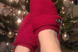 free-buttoned-crochet-house-slippers-pattern