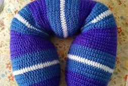 journey-crochet-neck-pillow-free-pattern