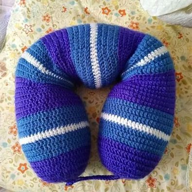 journey-crochet-neck-pillow-free-pattern