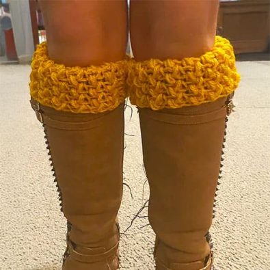 sweet-yellow-crochet-boot-cuffs-free-pattern