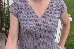 v-neck-summer-crochet-lace-tee-free-pdf-pattern